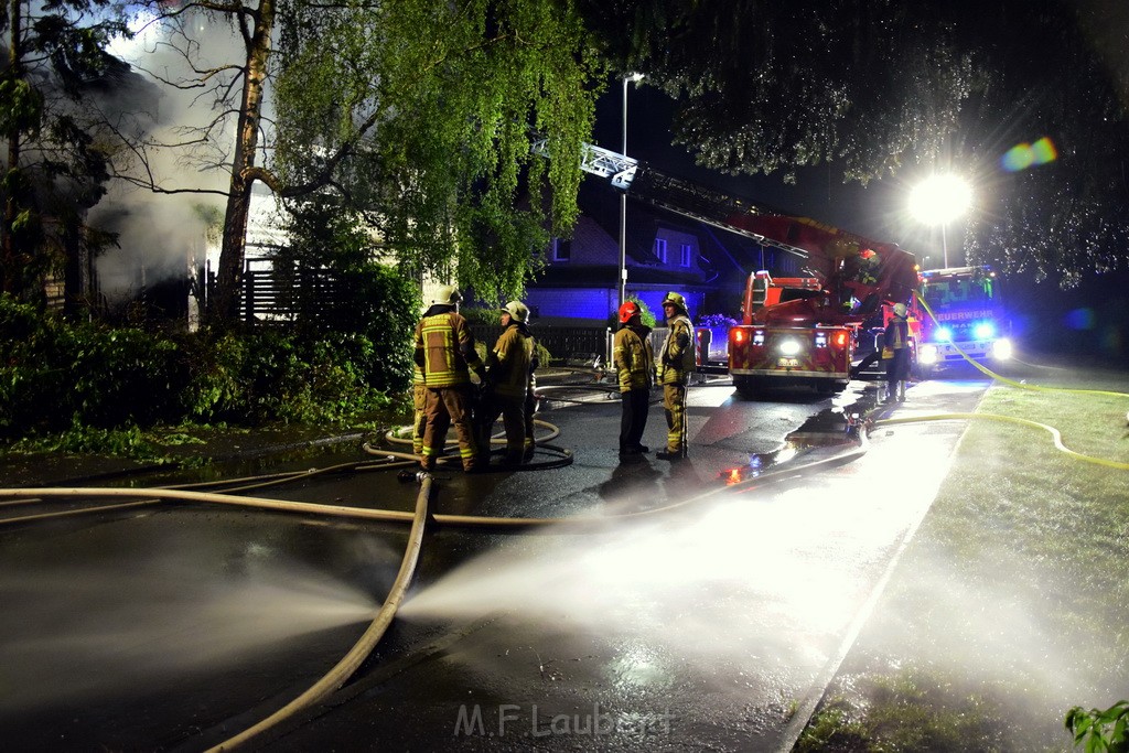 Grossfeuer Einfamilienhaus Siegburg Muehlengrabenstr P0046.JPG - Miklos Laubert